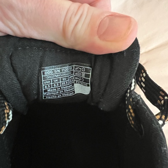 UGG Platform Black Sneakers - Picture 4 of 5